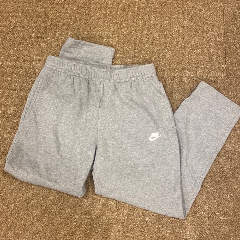 Nike Grey Sweatpants Woman’s Size Medium